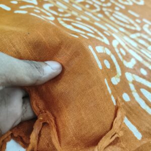 Pure Cotton Hand Block Batik Print Saree With Blouse Pcs-Brown