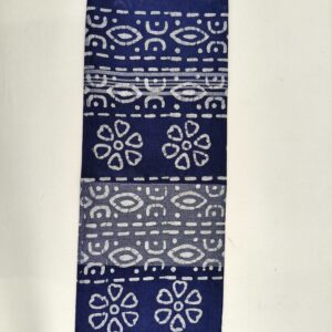 Pure Cotton Hand Block Batik Print Saree With Blouse Pcs-Navy Blue