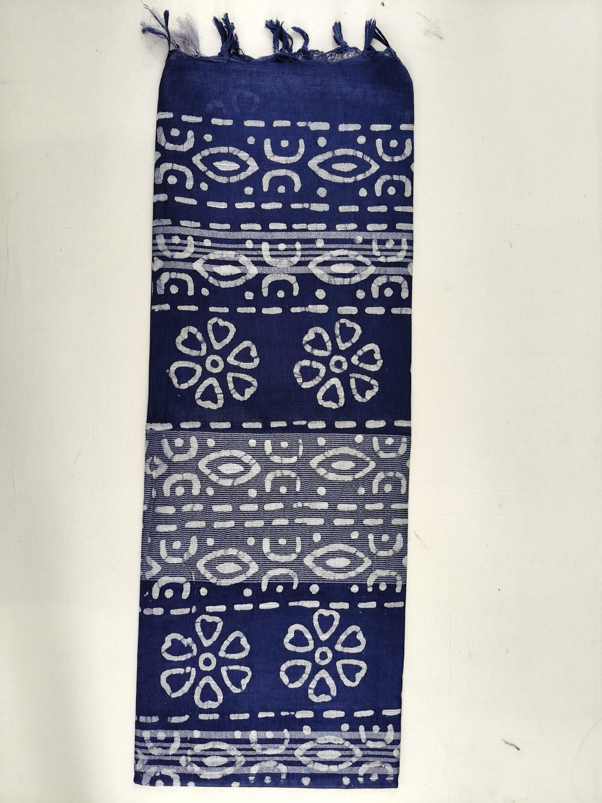 Pure Cotton Hand Block Batik Print Saree With Blouse Pcs-Navy Blue - Image 5