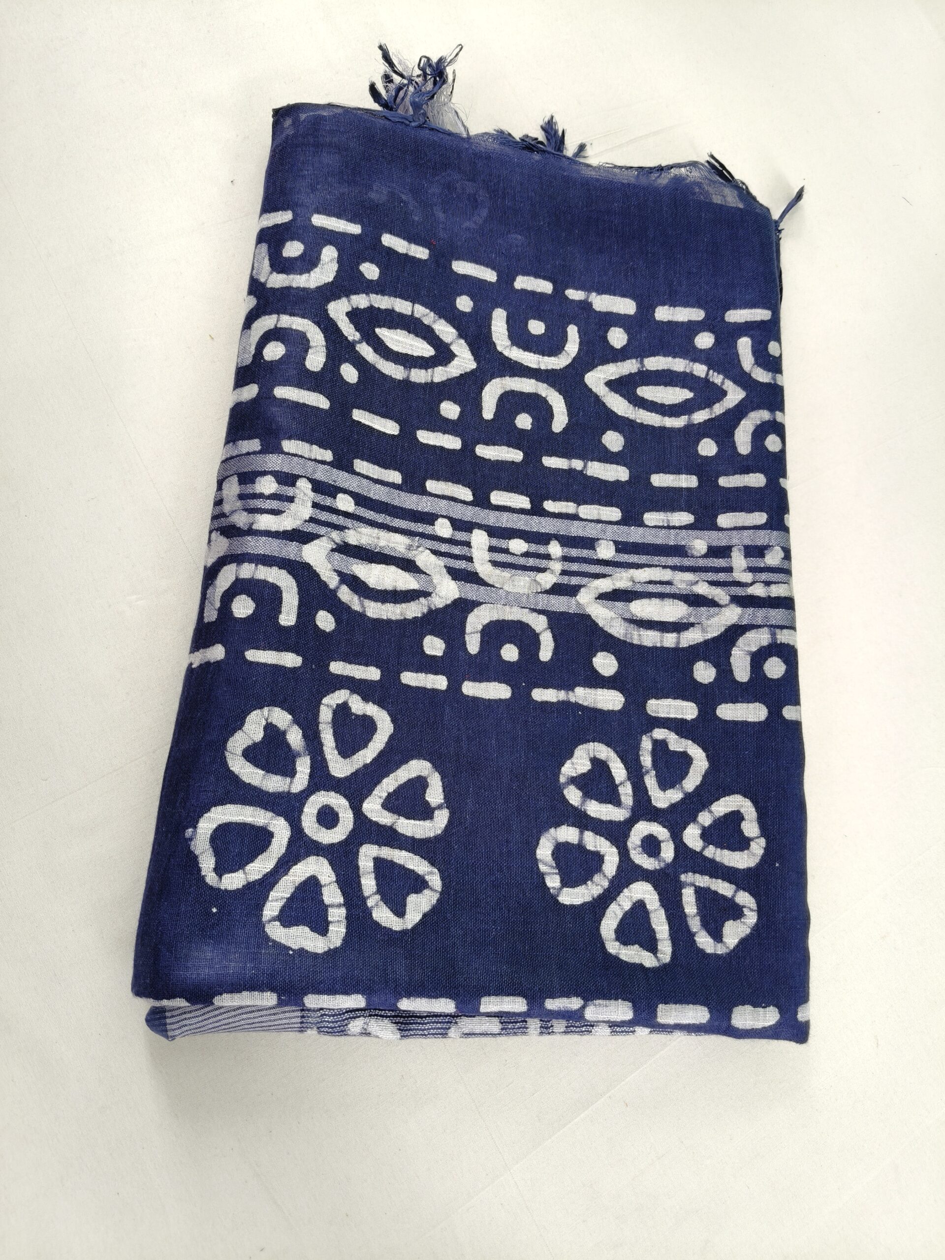 Pure Cotton Hand Block Batik Print Saree With Blouse Pcs-Navy Blue - Image 2