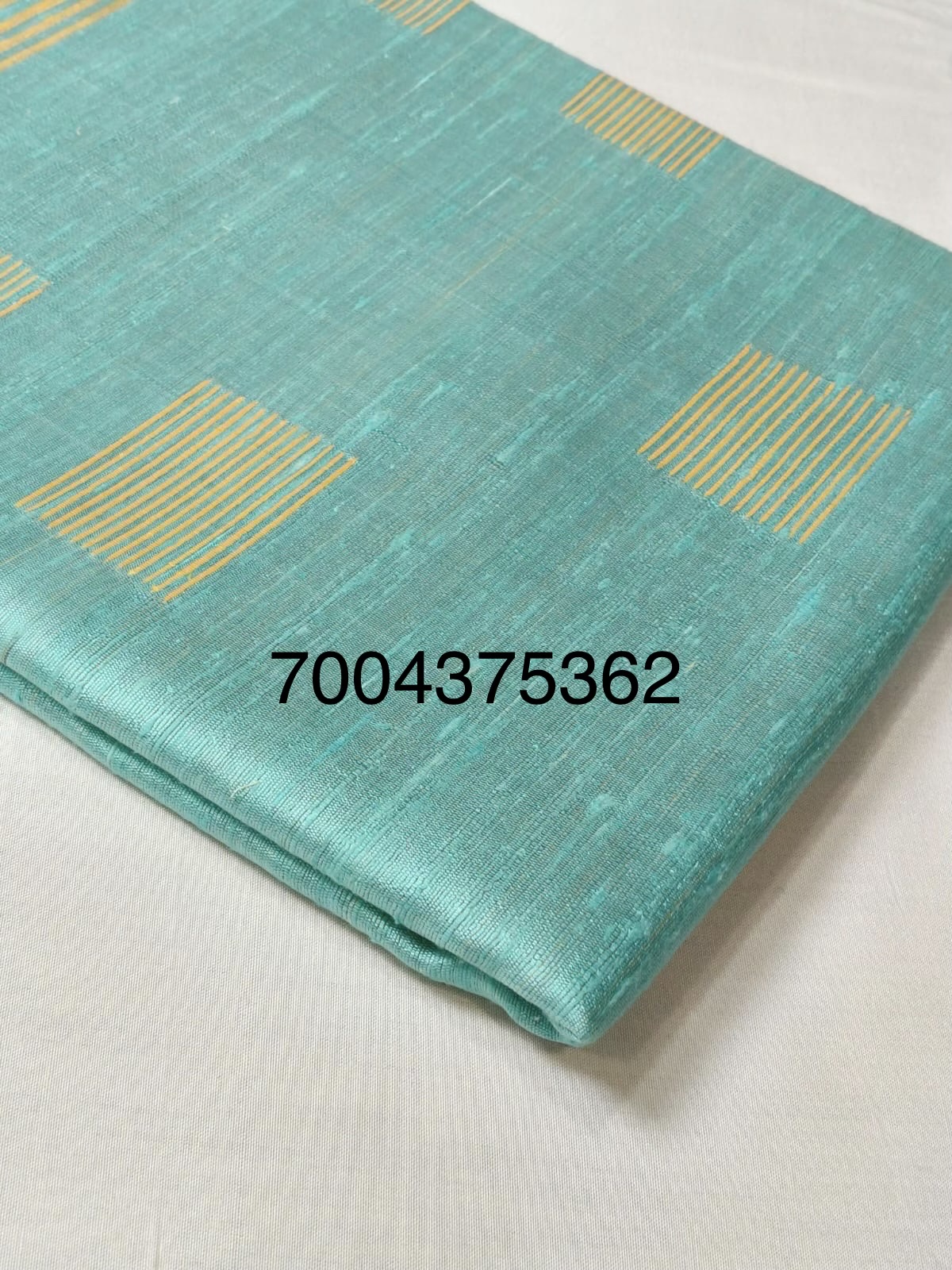 Handloom Woven Pure Dupion Silk Saree - Image 2