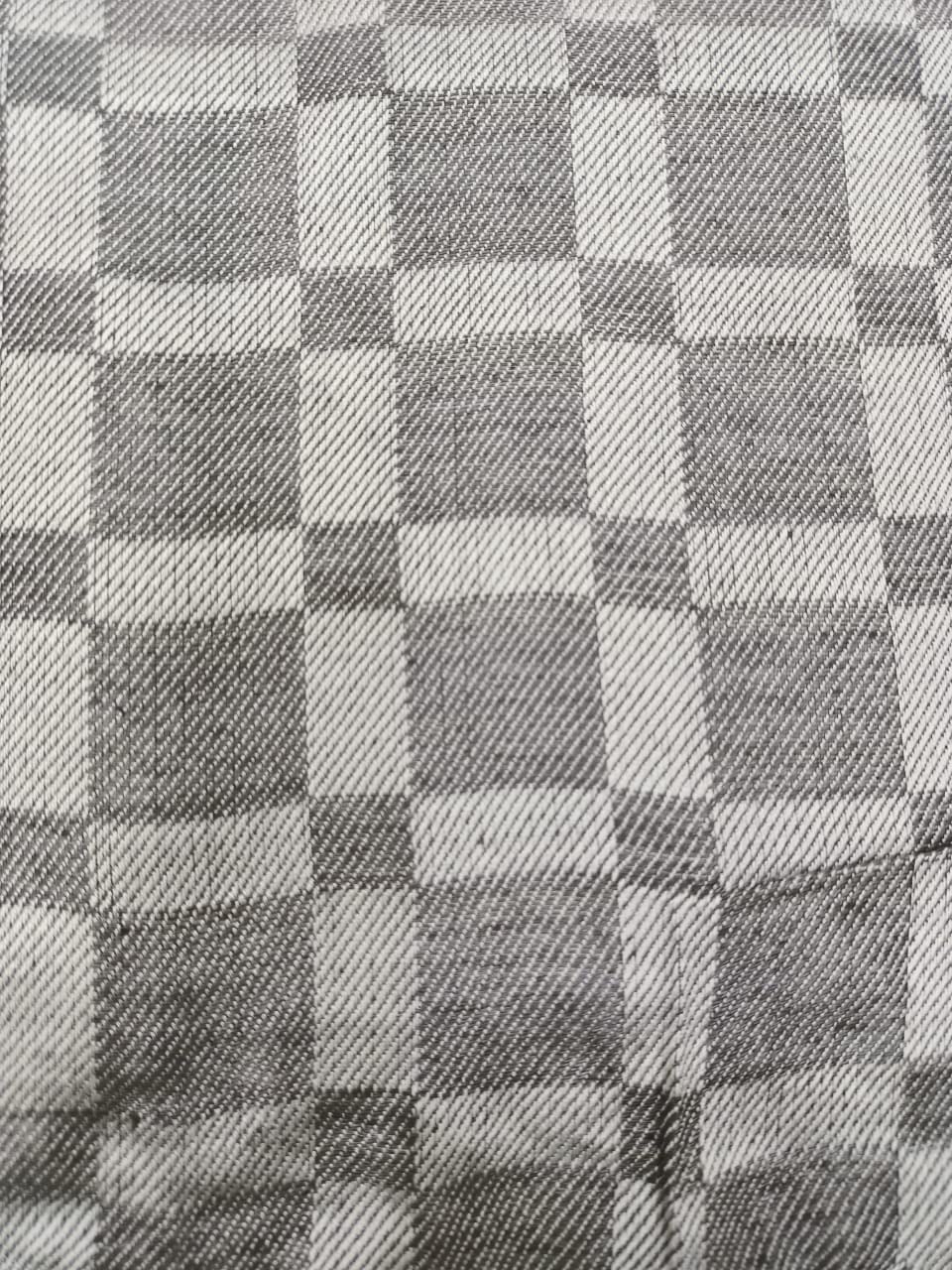 Bhagalpuri Chadar Large Check 52X96 inch Grey - Image 3